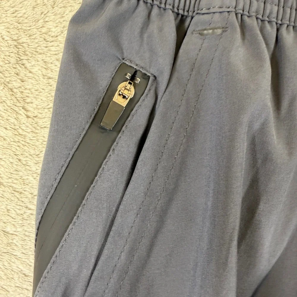 LEG3ND Mens Large Athletic Training Shorts Charcoal Gray Zip Pocket Stretch